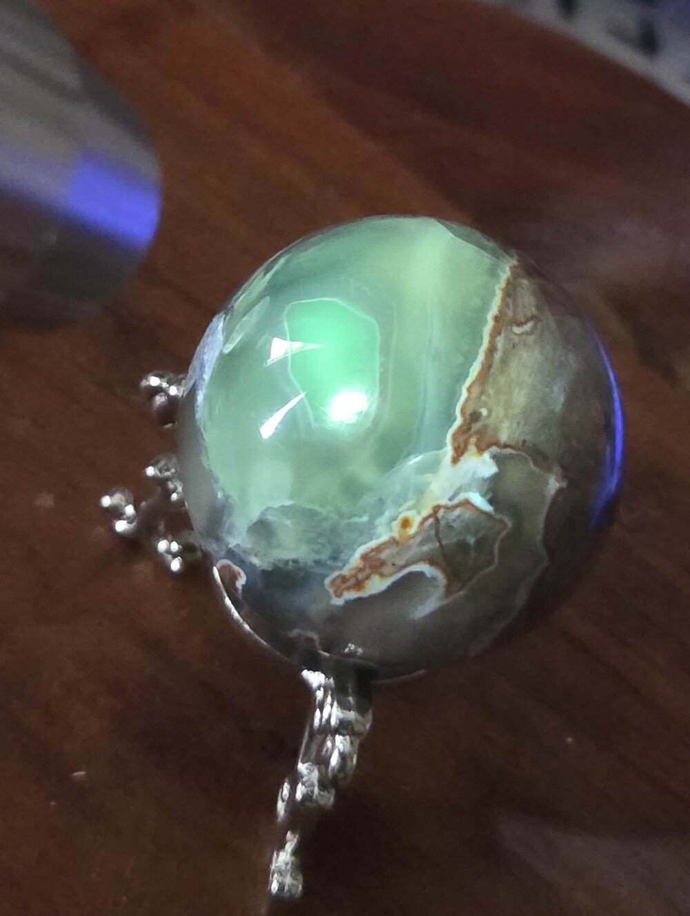 Volcano Agate Sphere (Uv Reactive) Stabilty - Picture 5 of 7